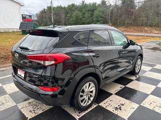 2016  Tucson Premium - alloy rims, cruise control, heated seats in Kentville, Nova Scotia - 4 - w320h240px