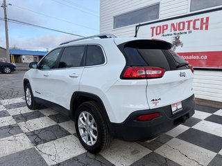 2015 Jeep CHEROKEE LATITUDE North, keyless entry, Remote Start, Bluetooth in COLDBROOK, Nova Scotia - 6 - w320h240px
