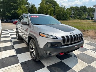 Jeep Cherokee L Plus Pkg, Power Seats, AM-FM Radio, Touchscreen 2017 à COLDBROOK, Nouvelle-Écosse - 3 - w320h240px