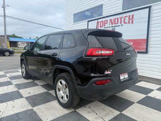 2017 Jeep CHEROKEE Sport in COLDBROOK, Nova Scotia - 6 - w320h240px