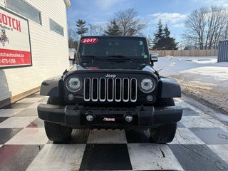 Jeep WRANGLER UNLIMITED SAHARA Sahara, keyless entry, Remote Start, Bluetooth 2017 à COLDBROOK, Nouvelle-Écosse - 2 - w320h240px