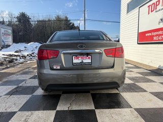 2011 Kia FORTE EX, Keyless entry, MP3, Cruise control in Kentville, Nova Scotia - 5 - w320h240px