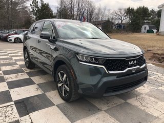 2022 Kia Sorento LX- Heated seats and wheel, Lane Assist, Pwr seats in Kentville, Nova Scotia - 3 - w320h240px