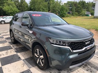 Kia Sorento LX - Heated seats, hands free, reverse camera, a/c 2022 à COLDBROOK, Nouvelle-Écosse - 3 - w320h240px