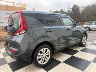 Kia Soul LX, heated seats, keyless entry, backup camera 2020 à Kentville, Nouvelle-Écosse - 4 - w320h240px