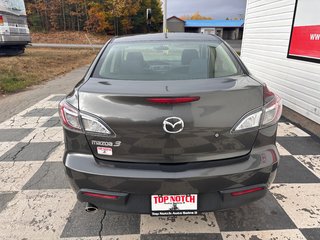 2010 Mazda MAZDA 3 in Kentville, Nova Scotia - 5 - w320h240px