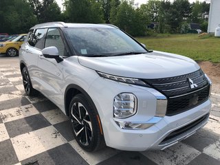 2025 Mitsubishi OUTLANDER PHEV GT S-AWC in Kentville, Nova Scotia - 3 - w320h240px