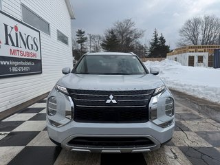 2025 Mitsubishi Outlander Plug-In Hybrid SE in Kentville, Nova Scotia - 2 - w320h240px