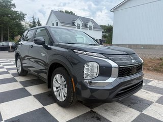 2026 Mitsubishi Outlander Plug-in Hybrid ES S-AWC in Kentville, Nova Scotia - 3 - w320h240px