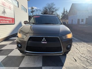 2011 Mitsubishi OUTLANDER SE LS, keyless entry, backup camera, Bluetooth in Kentville, Nova Scotia - 2 - w320h240px