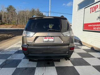 2011 Mitsubishi OUTLANDER SE LS, keyless entry, backup camera, Bluetooth in Kentville, Nova Scotia - 5 - w320h240px