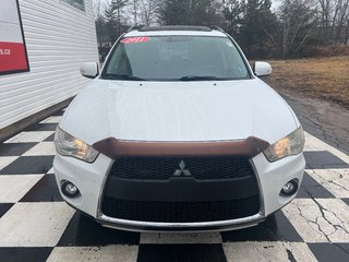 2011  Outlander GT - AWD, Leather, Power seats, Sunroof, Cruise in Kentville, Nova Scotia - 2 - w320h240px