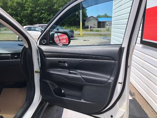 2016 Mitsubishi Outlander GT in COLDBROOK, Nova Scotia - 3 - w320h240px