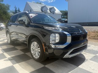 Mitsubishi Outlander LE, keyless entry, backup camera, Bluetooth 2024 à Kentville, Nouvelle-Écosse - 3 - w320h240px