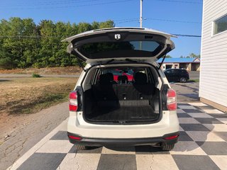 Subaru Forester - heated seats - all wheel drive - 2015 à COLDBROOK, Nouvelle-Écosse - 6 - w320h240px