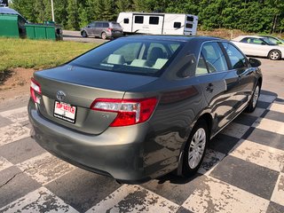 2014 Toyota Camry LE - low kms, reverse camera, hands free, cruise in COLDBROOK, Nova Scotia - 4 - w320h240px
