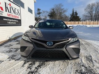 2020 Toyota Camry Hybrid SE, keyless entry, backup camera, Bluetooth in COLDBROOK, Nova Scotia - 2 - w320h240px