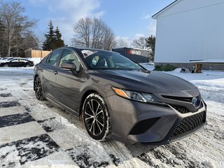 2020 Toyota Camry Hybrid SE, keyless entry, backup camera, Bluetooth in COLDBROOK, Nova Scotia - 3 - w320h240px