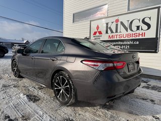 2020 Toyota Camry Hybrid SE, keyless entry, backup camera, Bluetooth in COLDBROOK, Nova Scotia - 6 - w320h240px