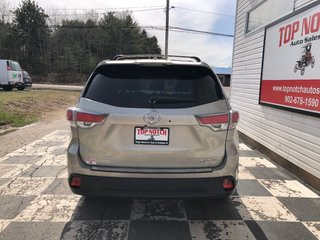 2016 Toyota Highlander XLE- Leather interior, AWD, 3 rows tons of space! in COLDBROOK, Nova Scotia - 5 - w320h240px