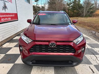 2020  RAV4 XLE - sunroof, heated seats, heated steering wheel in Kentville, Nova Scotia - 2 - w320h240px