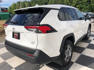 Toyota RAV4 XLE - Heated Steering Wheel & Seats, Carplay 2022 à COLDBROOK, Nouvelle-Écosse - 4 - w320h240px