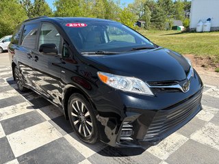 2019 Toyota Sienna LE - heated seats, hands free, cruise control, a/c in Kentville, Nova Scotia - 3 - w320h240px