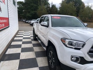 Toyota Tacoma Limited 2016 à COLDBROOK, Nouvelle-Écosse - 3 - w320h240px
