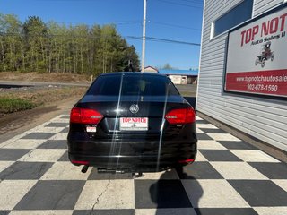 2014 Volkswagen JETTA Comfortline, Keyless entry, MP3, Cruise control in COLDBROOK, Nova Scotia - 5 - w320h240px