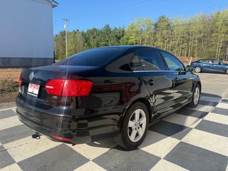 2014 Volkswagen JETTA Comfortline, Keyless entry, MP3, Cruise control in COLDBROOK, Nova Scotia - 4 - w320h240px