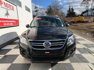 2011 Volkswagen TIGUAN Trendline, Keyless entry, Moonroof, 2.0L turbo in COLDBROOK, Nova Scotia - 2 - w320h240px
