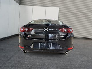 Mazda3 GX 2022