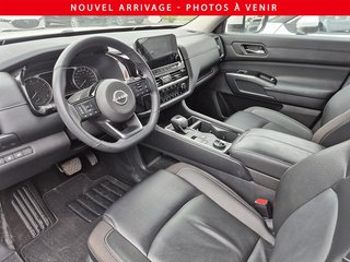 Nissan Pathfinder SL AWD 2023