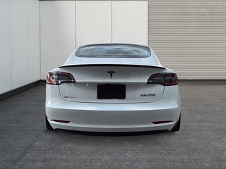 Tesla Model 3 BASE 2023
