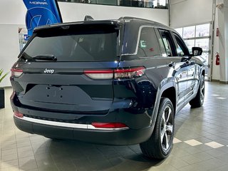 2023  Grand Cherokee 4xe 4xe in Mont-Laurier, Quebec - 3 - w320h240px