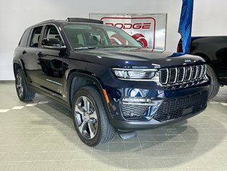 2023  Grand Cherokee 4xe 4xe in Mont-Laurier, Quebec - 4 - w320h240px