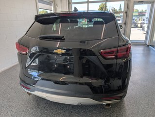 Chevrolet Blazer LT AWD, 2023 à Magog, Québec - 4 - w320h240px