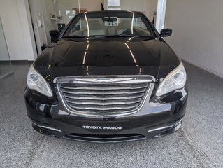 2011 Chrysler 200 Touring CONVERTIBLE, in Magog, Quebec - 6 - w320h240px