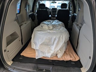 Dodge Grand Caravan SXT, STOW N GO 2017 à Magog, Québec - 6 - w320h240px