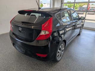 Hyundai Accent SE, AUTOMATIQUE, 2015 à Magog, Québec - 3 - w320h240px