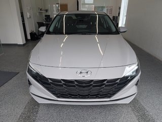 Hyundai Elantra Preferred 2021 à Magog, Québec - 5 - w320h240px
