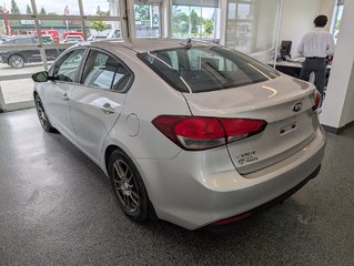 Kia Forte LX+, AUTOMATIQUE, A/C, 2017 à Magog, Québec - 5 - w320h240px