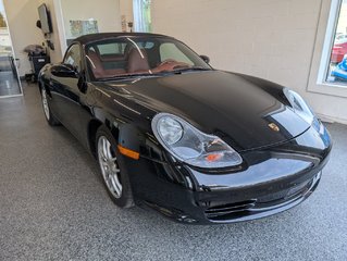 Porsche Boxster CUIR ROUGE, AUTOMATIQUE, 2004 à Magog, Québec - 3 - w320h240px