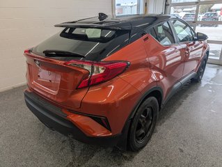 Toyota C-HR XLE PREMIUM, 2021 à Magog, Québec - 3 - w320h240px