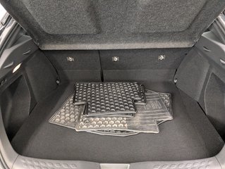 Toyota C-HR  2021 à Magog, Québec - 6 - w320h240px