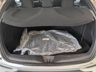 2022 Toyota C-HR XLE PREMIUM, in Magog, Quebec - 6 - w320h240px