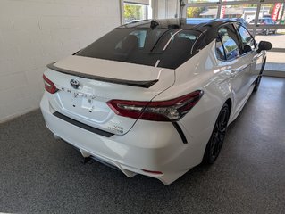 2021 Toyota Camry Hybrid XSE, CUIR ROUGE, in Magog, Quebec - 3 - w320h240px