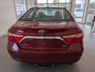 Toyota Camry XLE 2017 à Magog, Québec - 4 - w320h240px