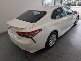 Toyota Camry SE AUTOMATIQUE, 2018 à Magog, Québec - 3 - w320h240px
