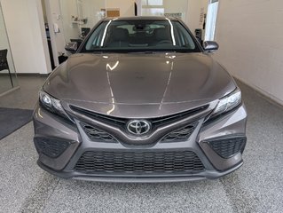 2022 Toyota Camry SE AWD GR. AMELIORER, GARANTIE JUSQU EN 2026, in Magog, Quebec - 6 - w320h240px